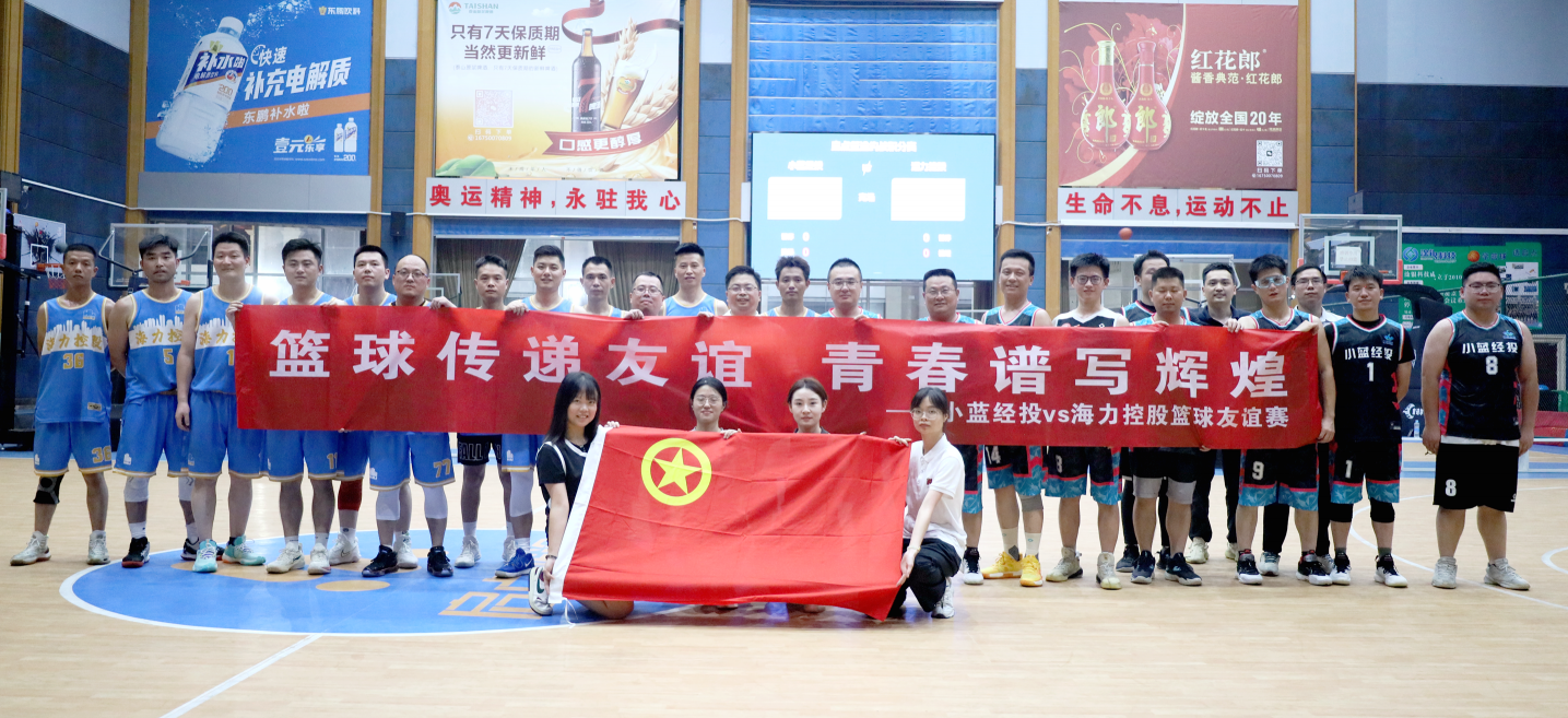 领导扒开我奶罩吸我奶头视频