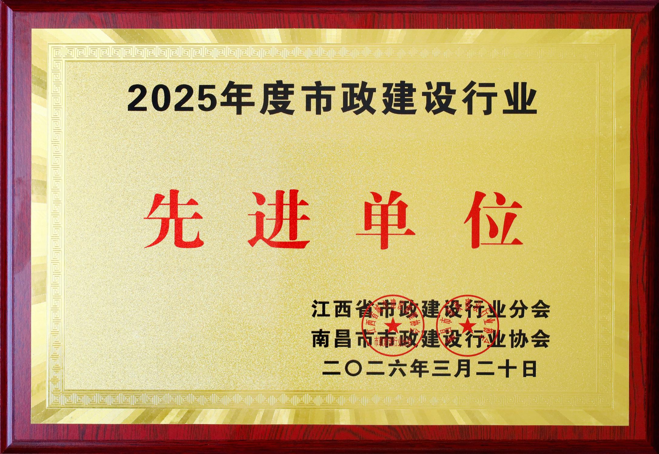 领导扒开我奶罩吸我奶头视频